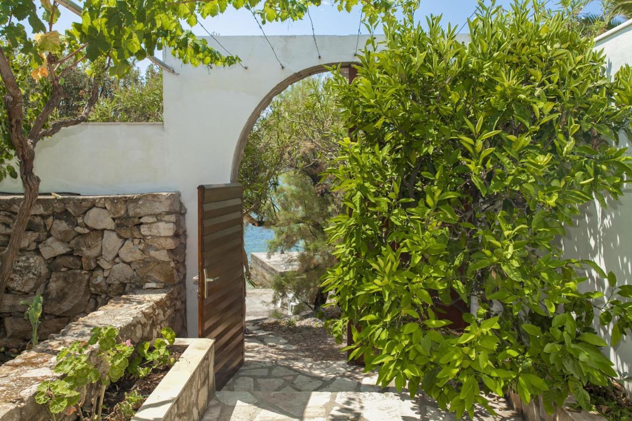 Holiday Home Neda Vela Luka Luaran gambar