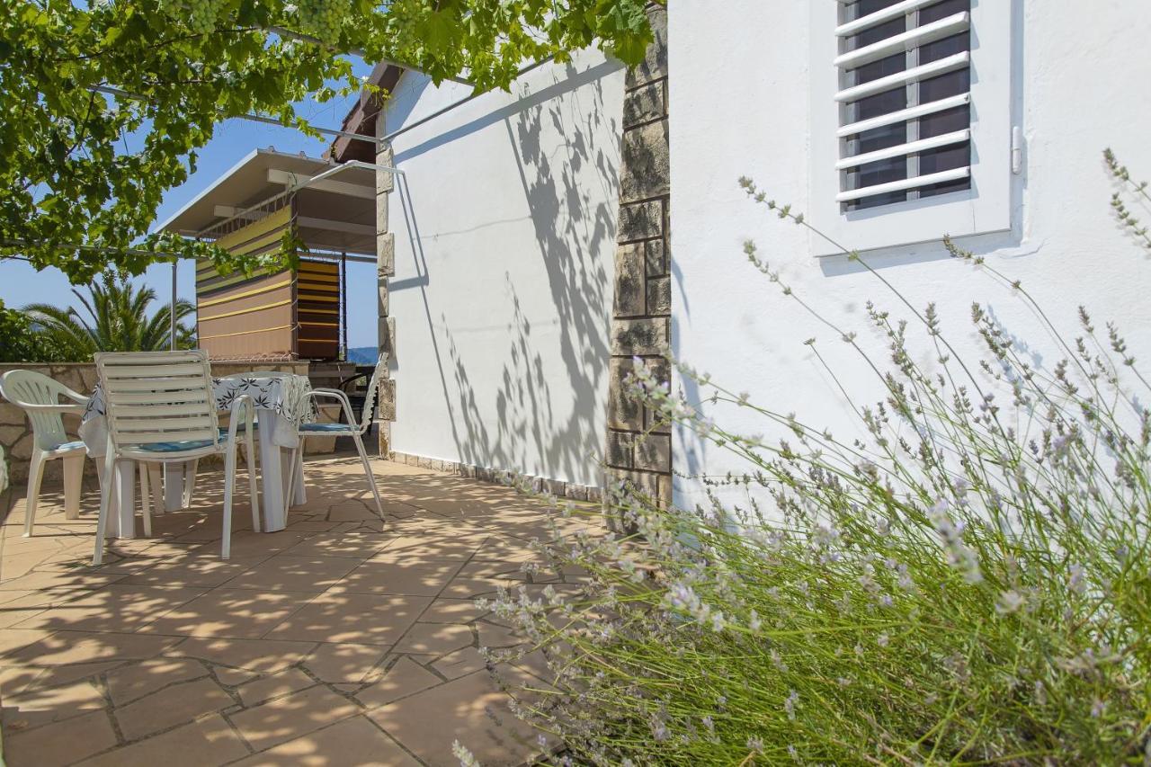 Holiday Home Neda Vela Luka Luaran gambar